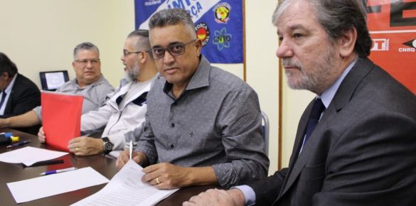 assinatura-cct-farmaceutico_10-04-2019-7