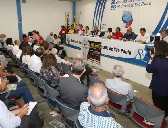 GT entrega à Dra Rosa Cardoso relatório sobre perseguição aos trabalhadores