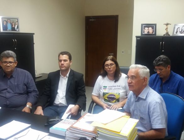 Sindicatos protocolam documento contra área azul no Ministério Público de Três Lagoas-MS