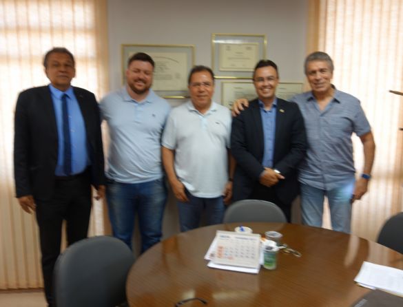 Presidentes dos sindicatos socioeducativos do Espírito Santos e de Brasília querem a valorização do servidor público