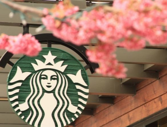 Starbucks fechará 8 mil lojas nos EUA para treinamento contra discriminação racial