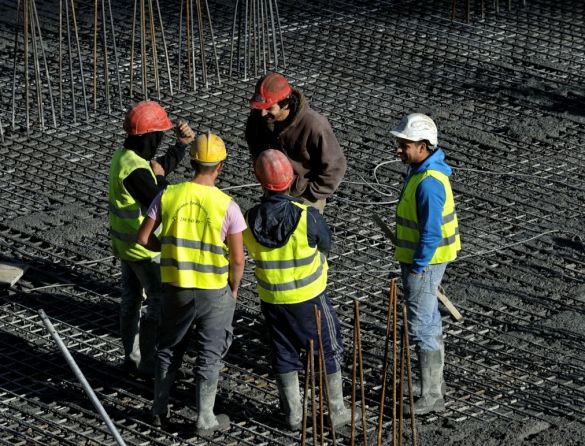 Empresas pagam mais por trabalho extra em Portugal