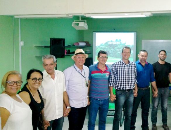 Agricultores de orgânicos buscam regularizar produção e ficarem mais competitivos em Petrolina, PE