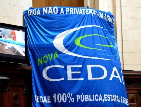 Processo de venda da Cedae é suspenso após TRT conceder liminar