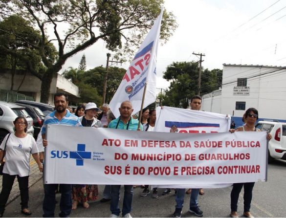 Servidores e médicos protestam no HMU/Guarulhos e população apoia