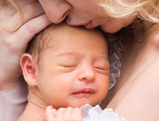 Com zika e crise no país, mortalidade infantil sobe pela 1ª vez em 26 anos