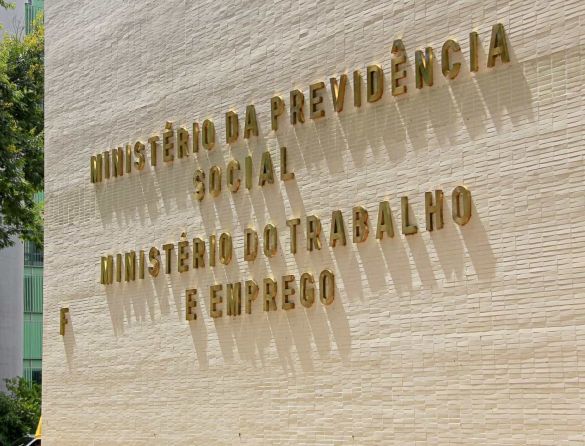 NOTA OFICIAL DA FORÇA SINDICAL E DO SINDNAPI