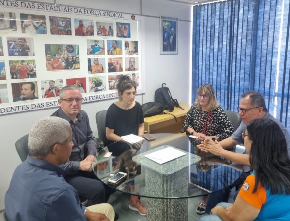 Sindicalista francês visita a central