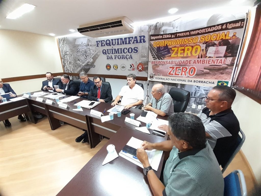 Trabalhadores e empresários da Borracha e Pneumáticas encontram com ministro Marinho